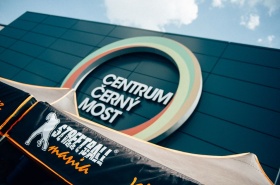 Střecha Centra Černý Most ožije o víkendu streetem