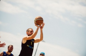 Alex v akci při 3pt Shootout na pražském kole ČSP.