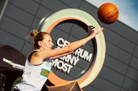 Šárka Jozová při ostropalbě ve 3pt Shootout.