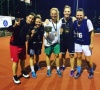 Míša Ferbasová (uprostřed v bílém tričku).