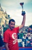 Hrvoje s trofejí pro vítěze trojkařské soutěže.