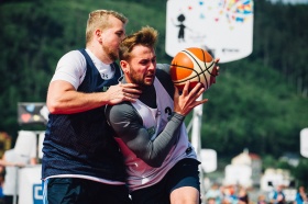Ostrý bitvy na Labském streetballovém poháru 2018.